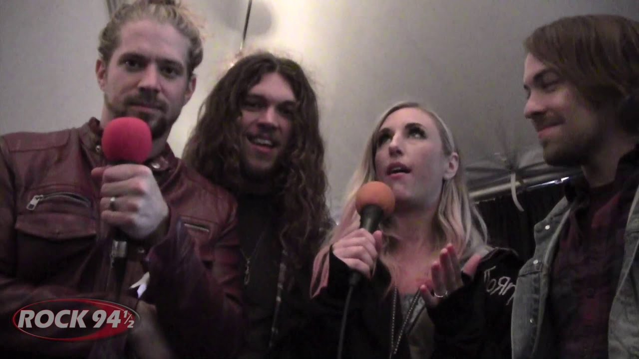 Roxy 945- Red Sun Rising Chatting with Roxy