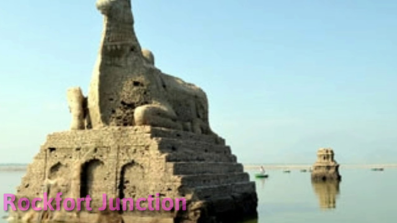 Jalakandeswarar Nandi in Mettur dam