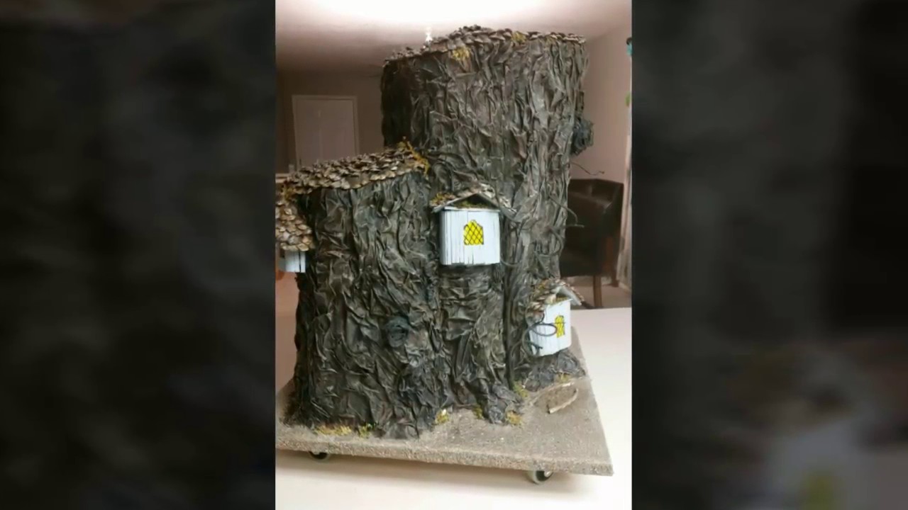 Woodland Stump Dollhouse for Calico Critters