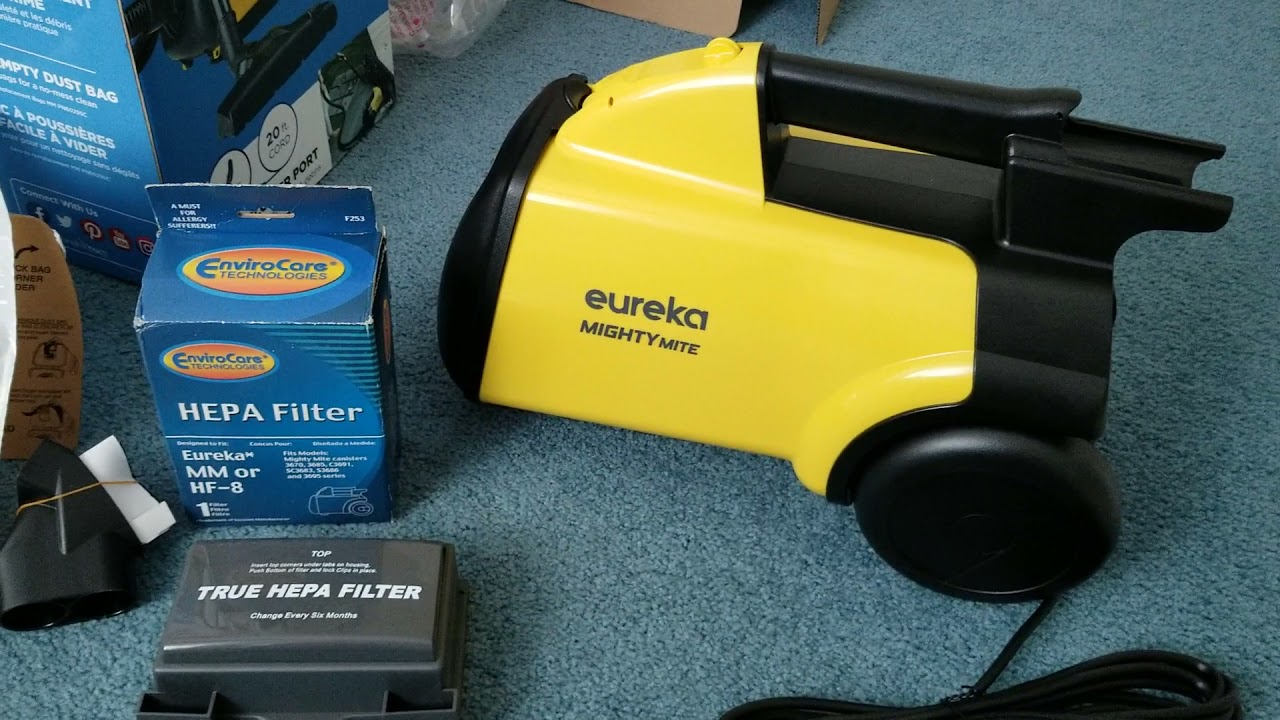 Распаковка и демонстрация контейнерного пылесоса Eureka Mighty Mite 3670G (Глава I)