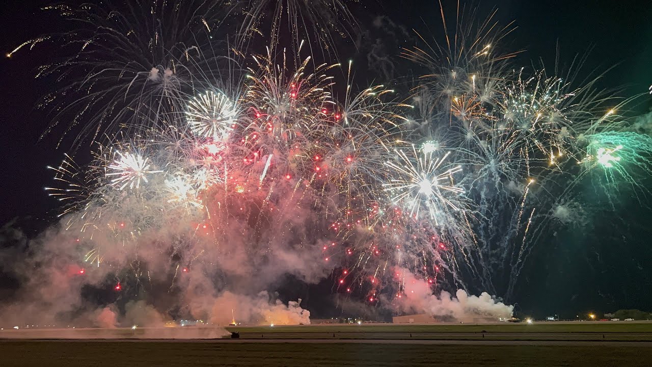Oshkosh firework show 2025! (Saturday)