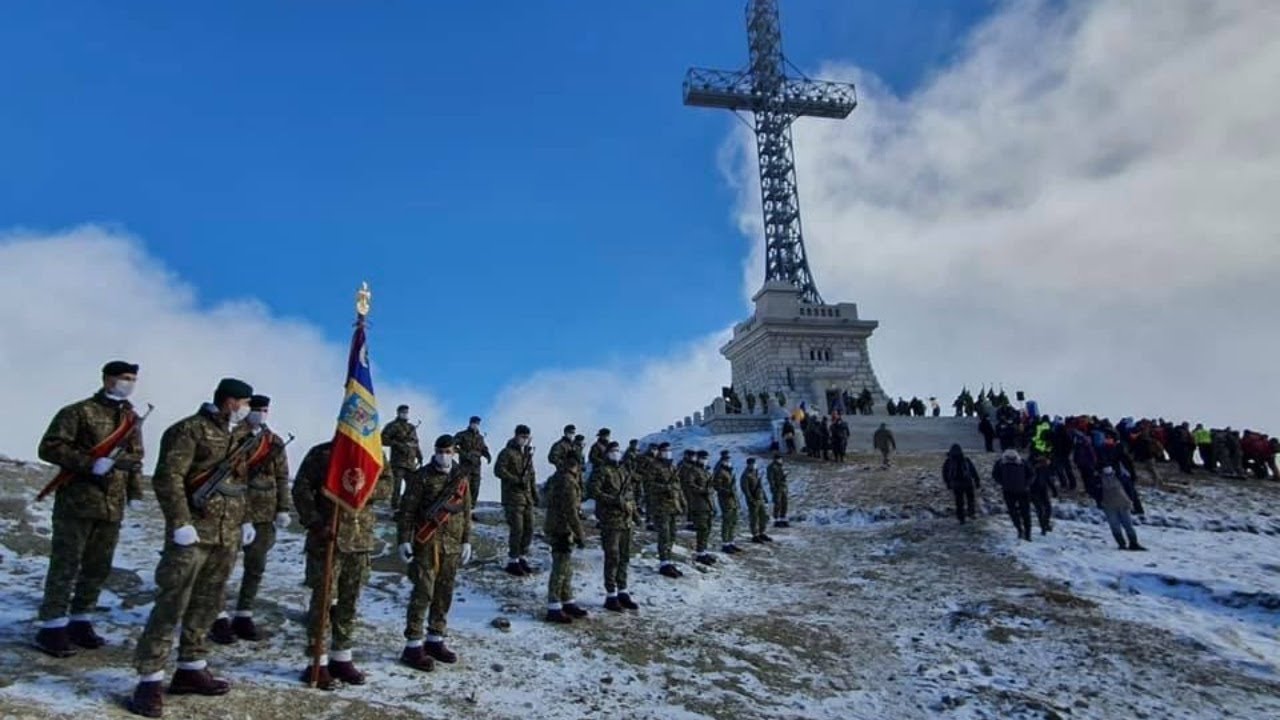Ziua Nationala a Romaniei_ Crucea Eroilor de pe Caraiman_1 Decembrie 2020