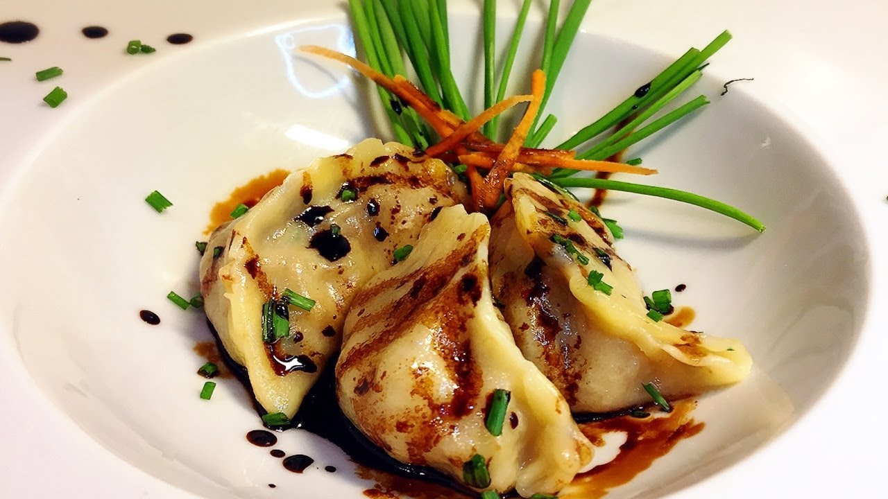 RAVIOLI CINESI IN QUARANTENA - SALSA AGRODOLCE - RICETTA #CUCINANDOMELAGODO