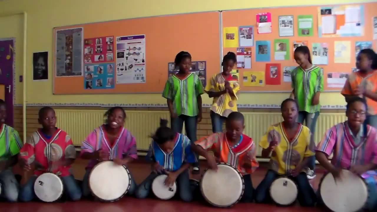 Abantwana bas'ghubu Children with Drums