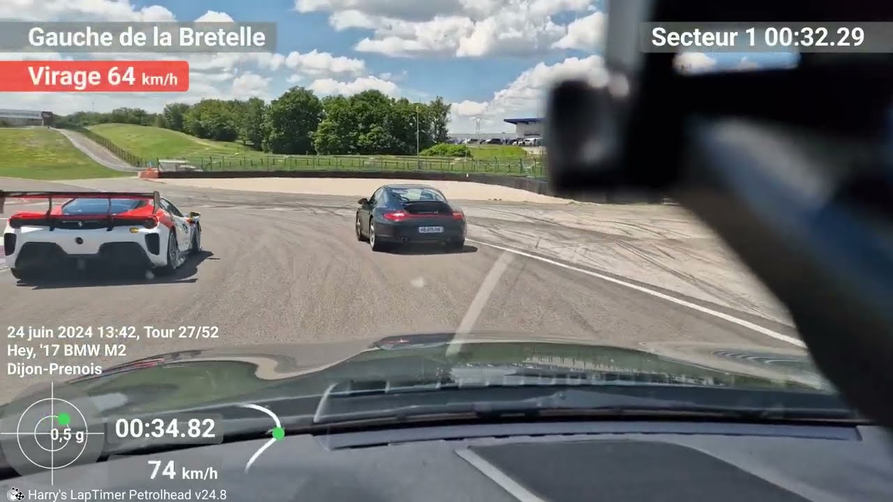 BMW M2 sur le circuit Dijon Prenois le 24/06/2024 et séquence coaching par Circuits Alains Passions