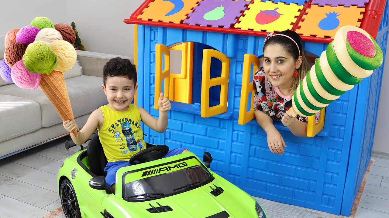 Yusuf and Mama pretend play with Ice Cream