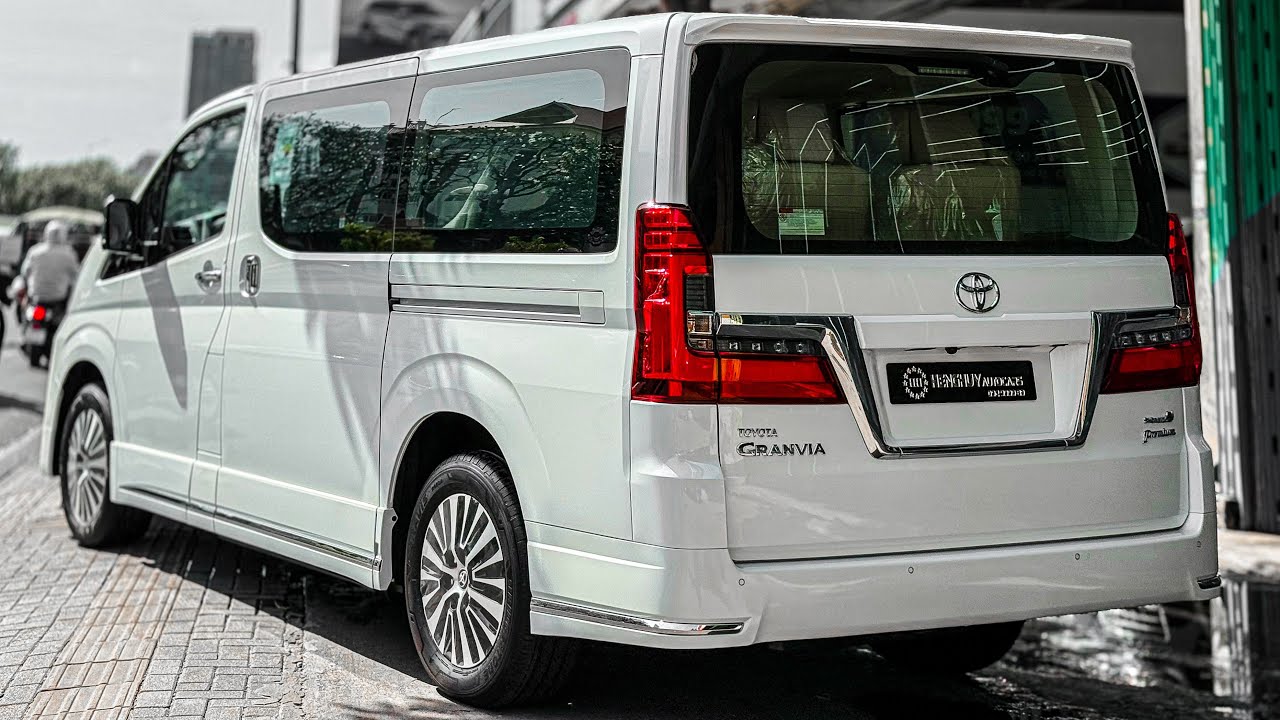 Toyota Granvia Premium 2026 &ndash; luksusowy van rodzinny VIP | Pełna recenzja, wnętrze i wyposażenie