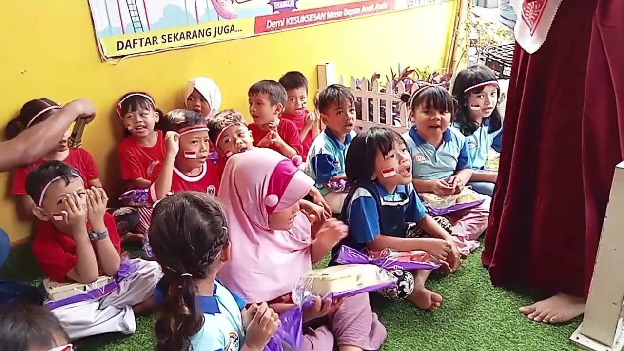Bernyanyi bersama teman-teman 🤗