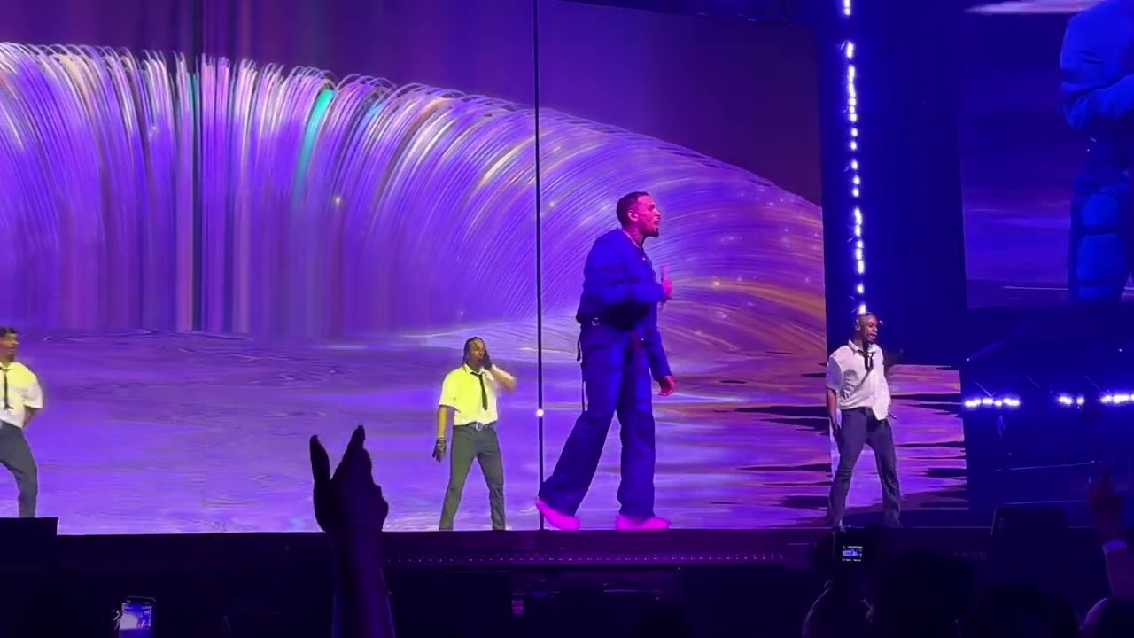 Chris Brown - 11:11 Tour - Fort Worth night 2 - Indigo live