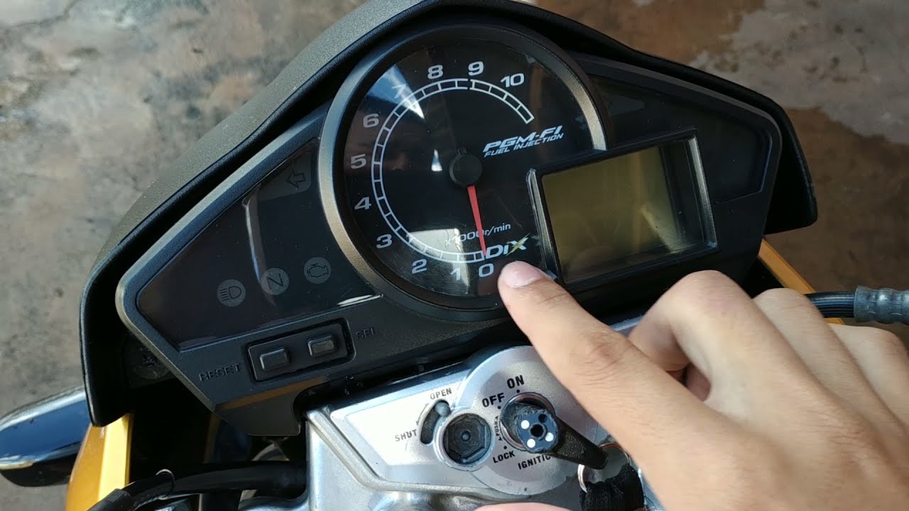 MANEIRA CERTA DE LIGAR A MOTO PRIMEIRA PARTIDA DE MANHÃ CB 300 - AULA DE MOTO PARA INICIANTES