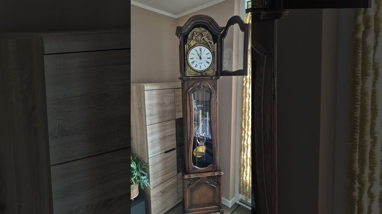 Odo French grandfather clock with Ave Maria and Westminster melodie