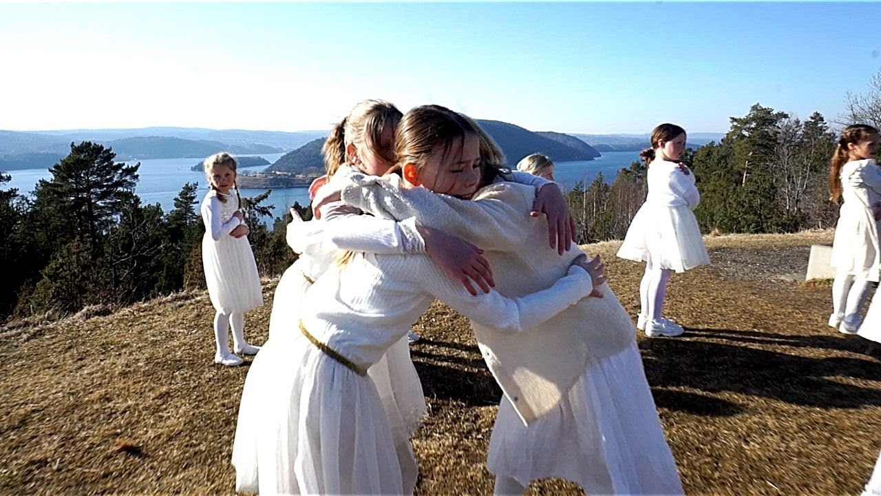 N&aring;r sn&oslash;en smelter - danse video