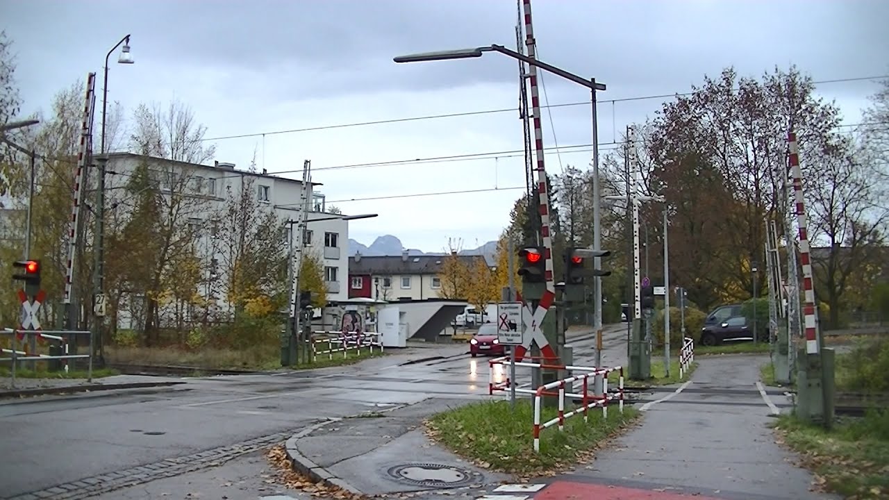 Spoorwegovergang Bad Aibling (D) // Railroad crossing // Bahnübergang