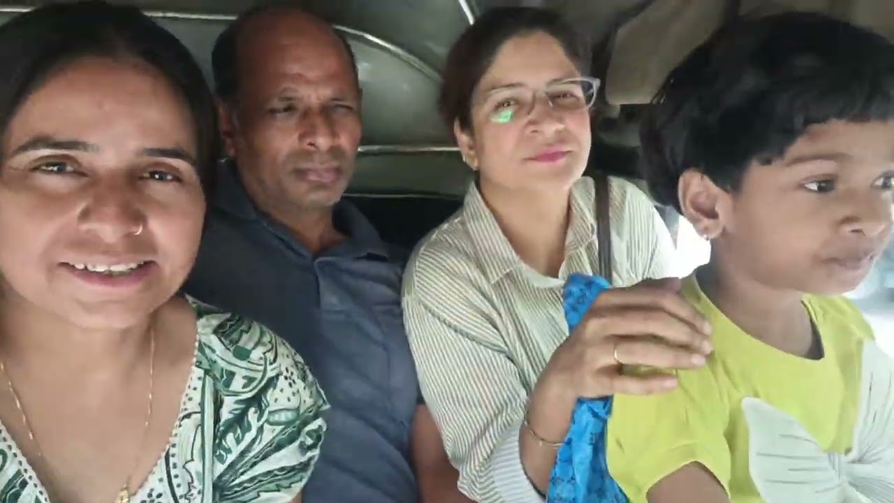 मालवणी गये थे और भी लोग