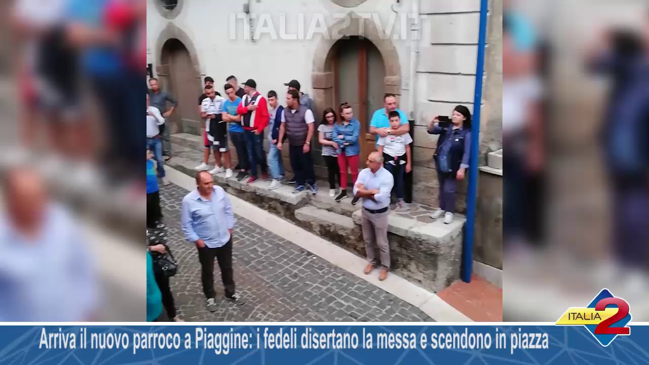 Arriva il nuovo parroco a Piaggine: i fedeli disertano la messa e scendono in piazza