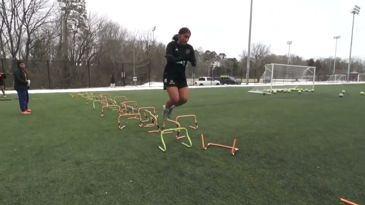 KYLIE GUARDADO 🇸🇻AGILITY TRAINING 🏃‍♀️QUICK FEET ⚡EXPLOSIVE POWERPLAYMAKER WORK 💙