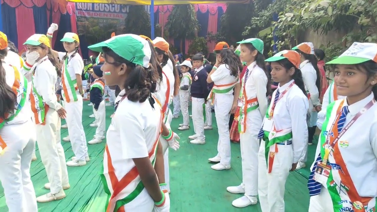 डोन बोस्को स्कूल में गणतंत्र दिवस के अवसर पर बच्चों को संबोधित करते हुए
