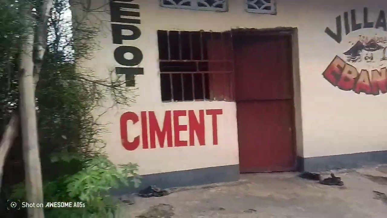 Parcelle avendre à kinkole 20/30 prix 55000$ adiscute+243812945006  vendus déjà 
