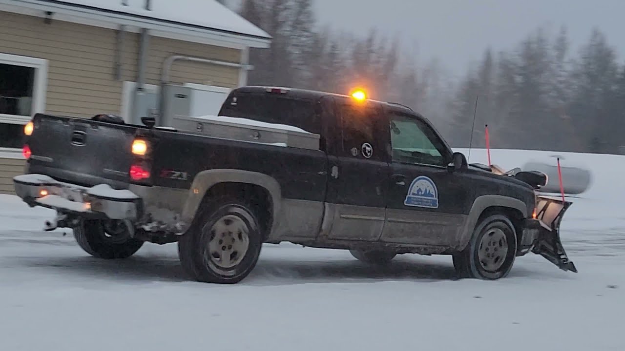 Flat Fee TV Ep. 17 - Flat Out Windrowing for Christmas Eve at the Presque Isle Animal Hospital!!!
