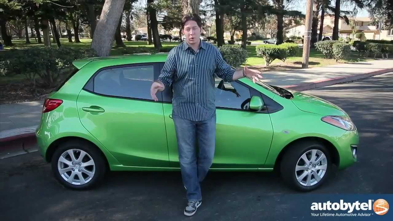 Тест-драйв и обзор Mazda Mazda2 2012 года