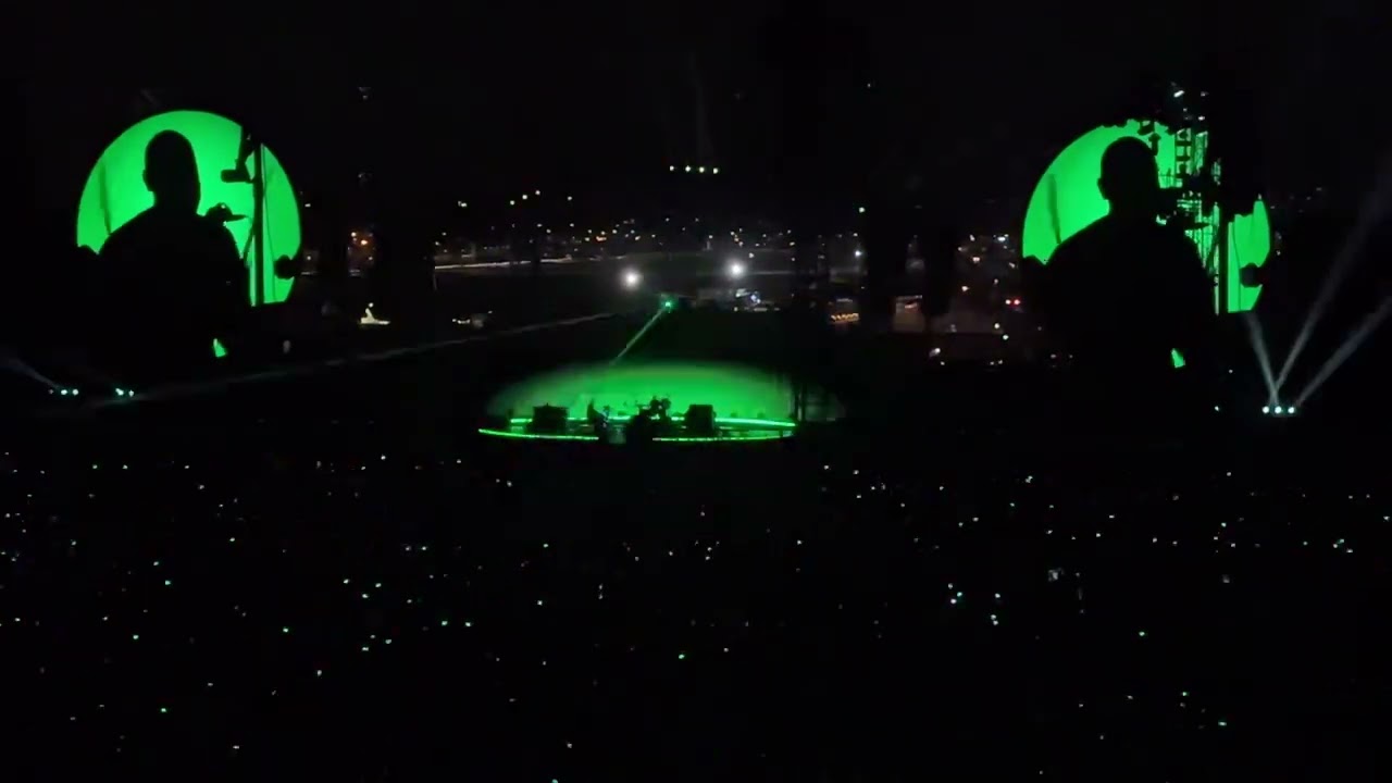 2025-07-08 | Coldplay | Clocks | Rogers Stadium | Toronto, ON