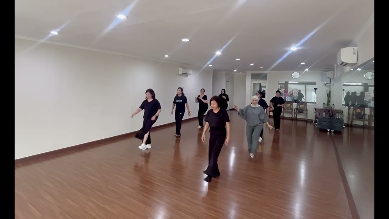 FUNKY CRAZY || EASY IMPROVER || LINE DANCE || #BrunoMars