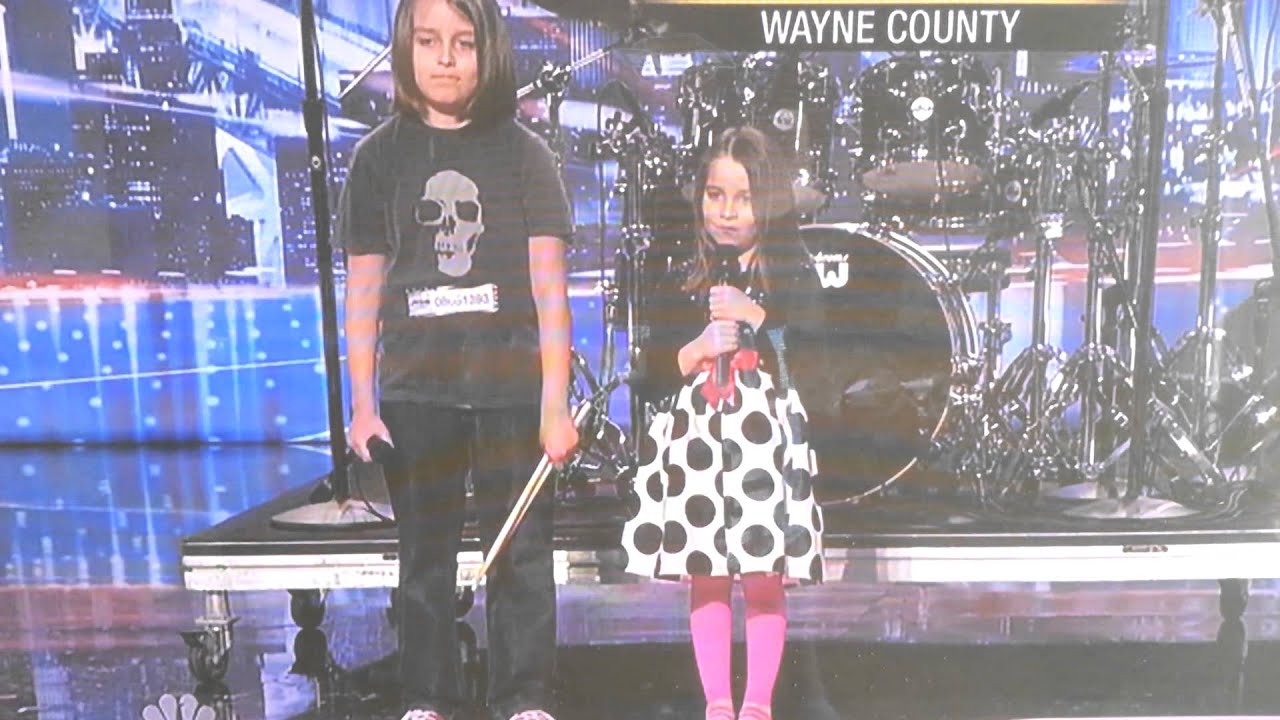 6 year old girl screams like Angela from Arch Enemy on AMERICAS GOT TALENT