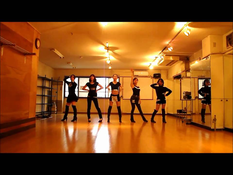 KARA ジャンピン Jumping dance cover by Coen Sisters