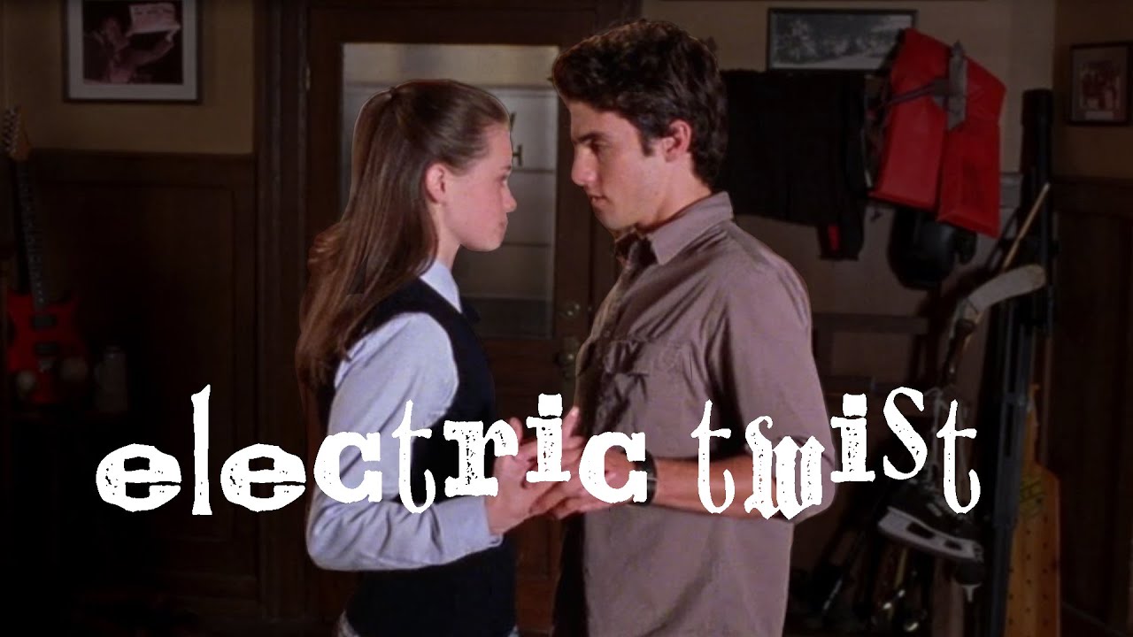 Jess & Rory│ Electric Twist