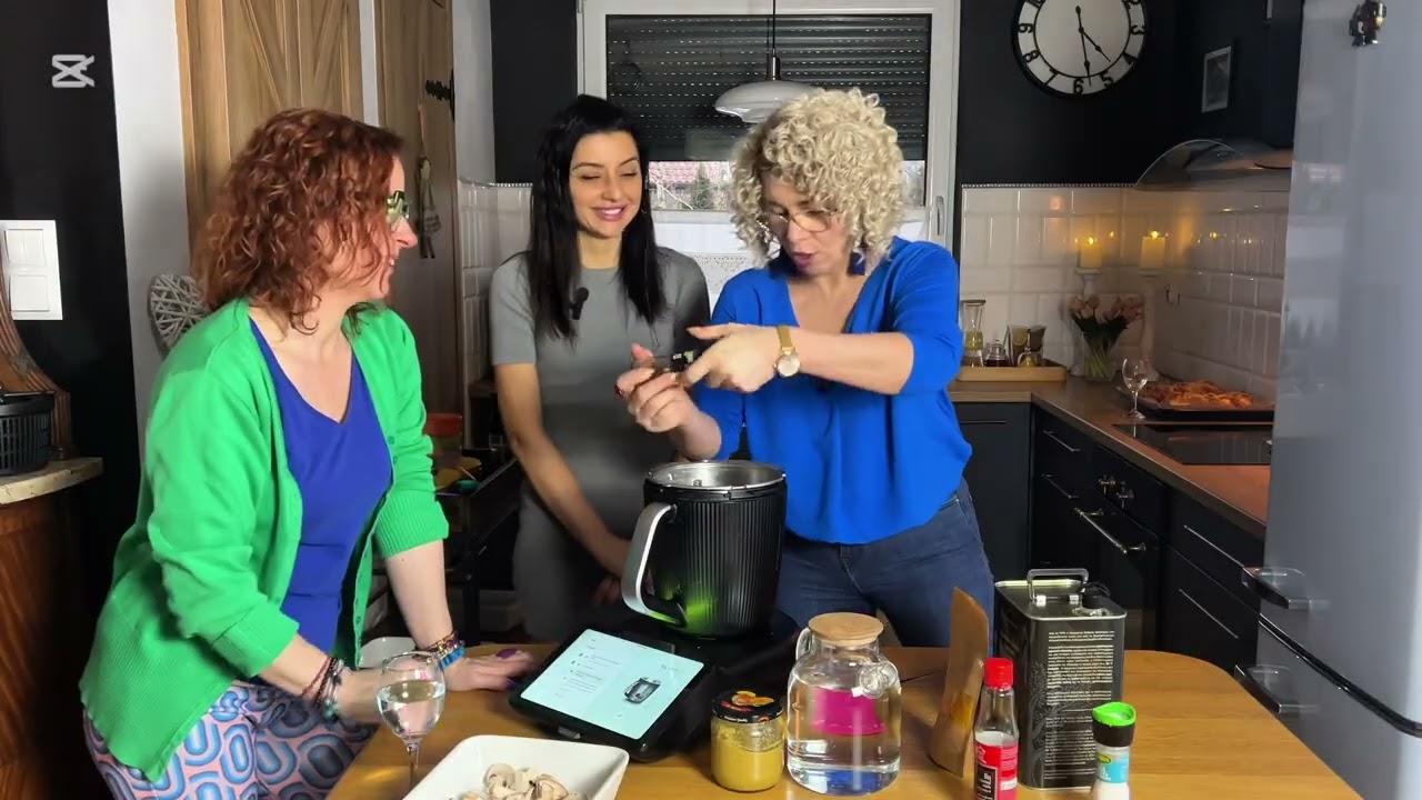 Rozgrzewająca zupa jarzynowa z kurczakiem Thermomix – szybki przepis na zimowe dni