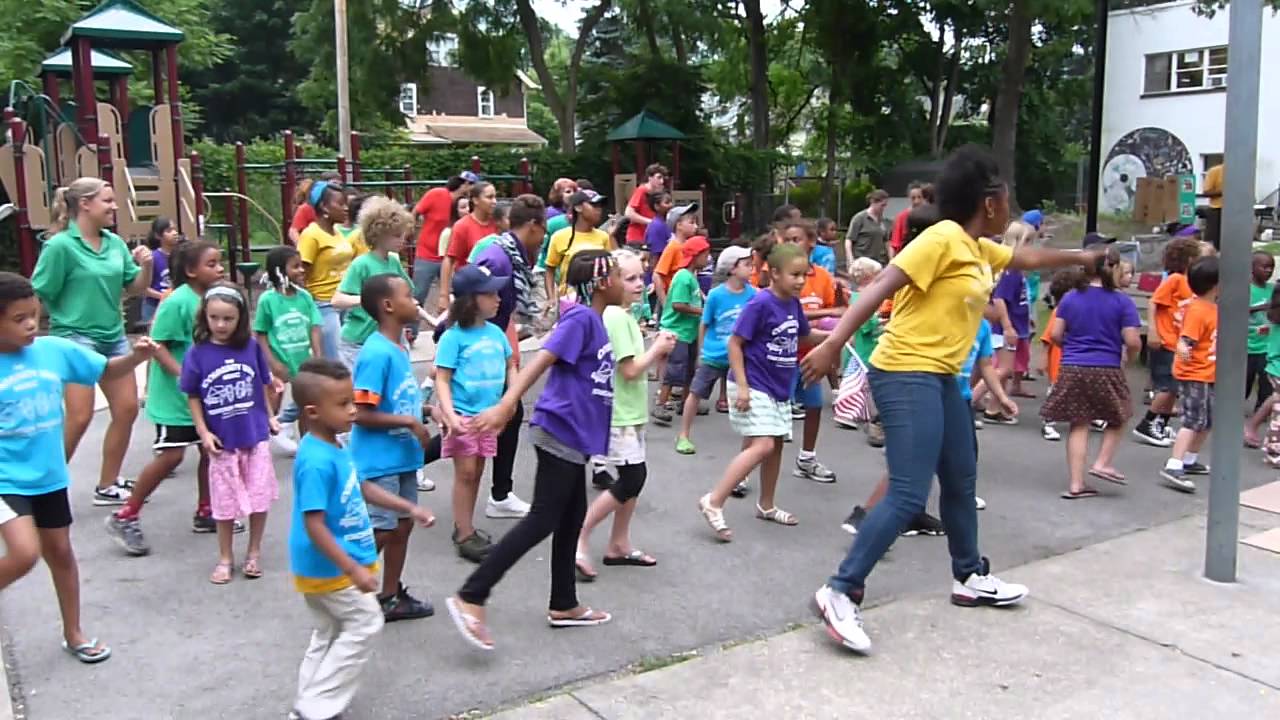 CUMEP kids 2011 dance to 