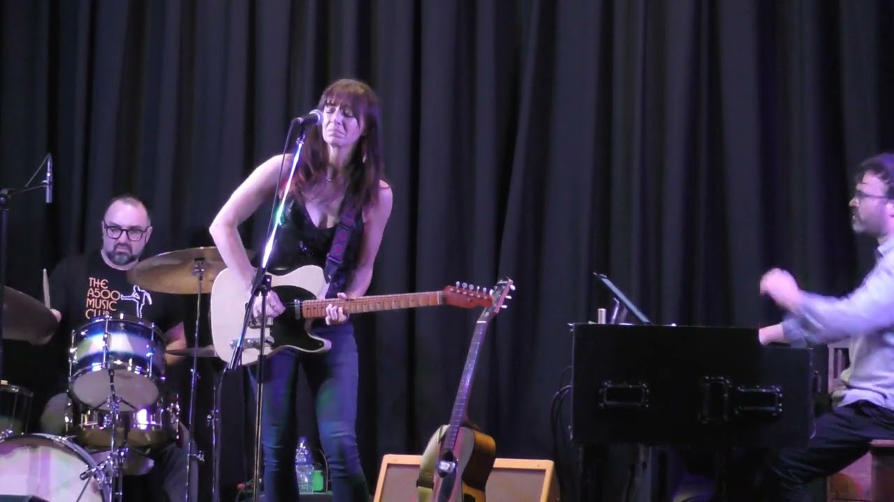 Kara Grainger - So Many Roads 
