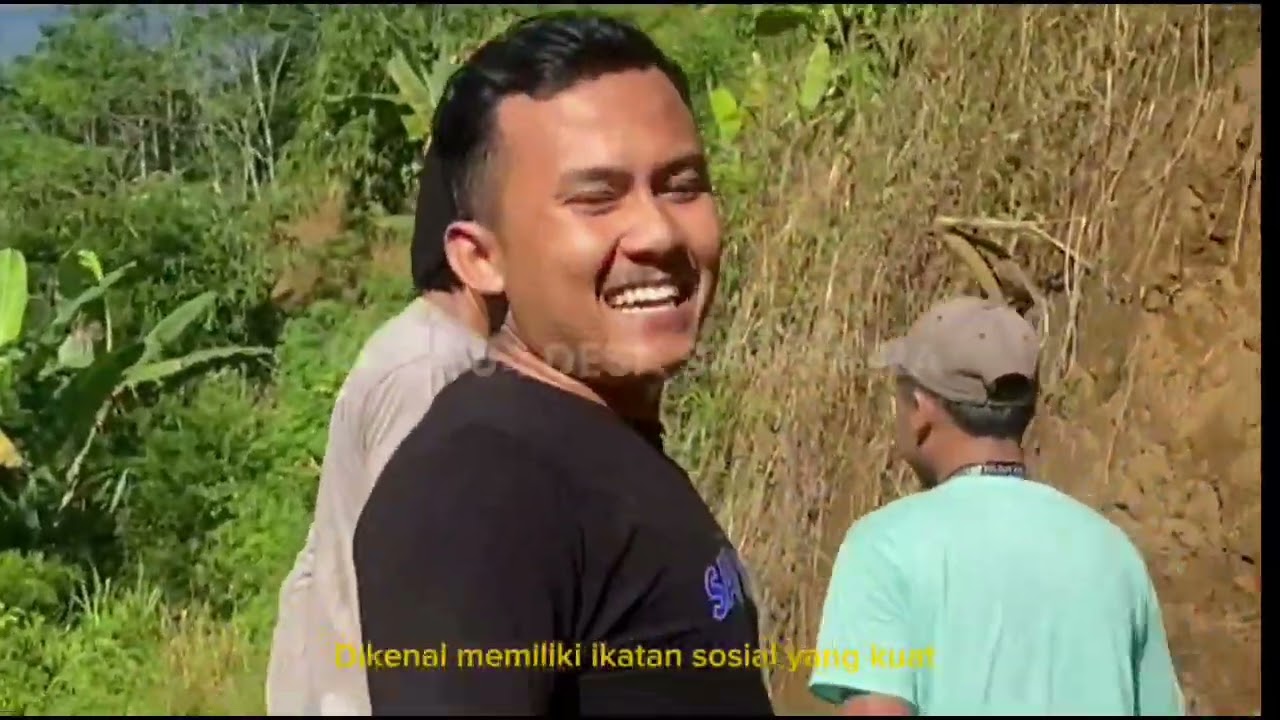 Kegiatan dokumentasi bersama KKN unik Cipasung⁰⁴(26) Desa sukasetia 