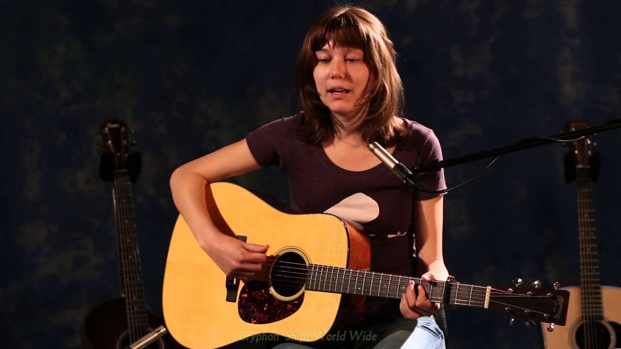 Martin D-18 Demonstration by Molly Tuttle | 