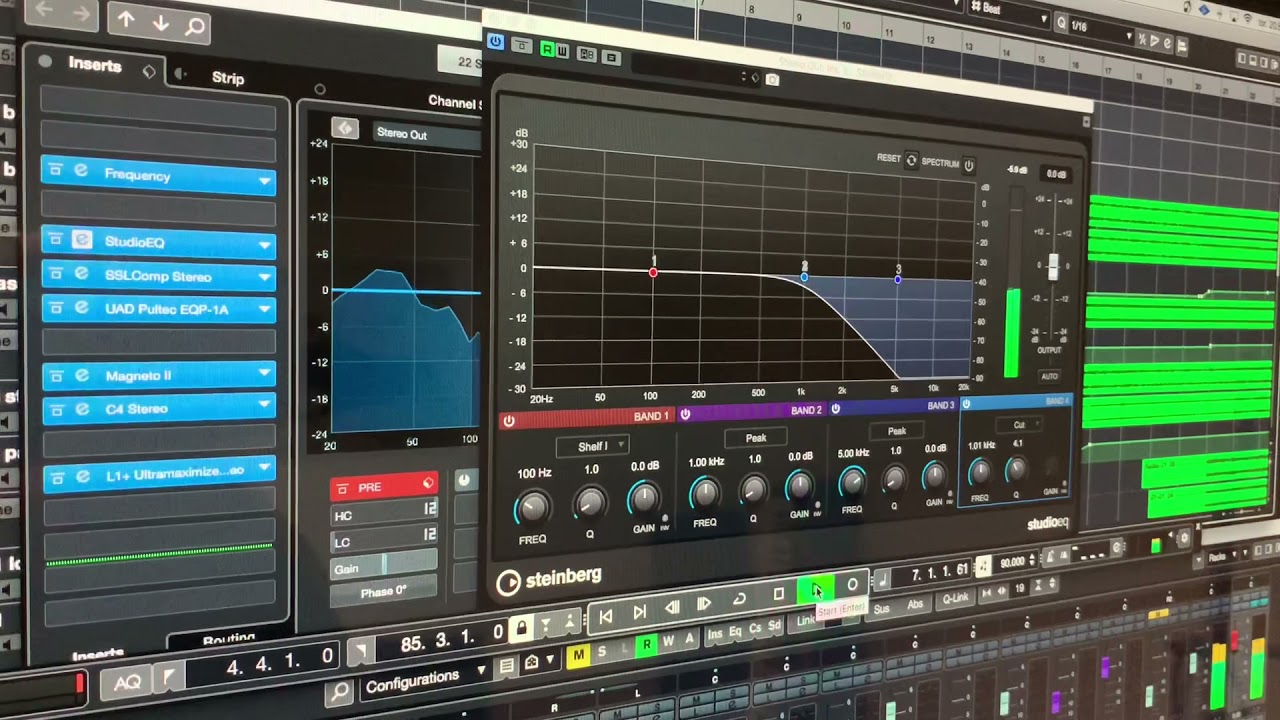 Typical Synthwave intro