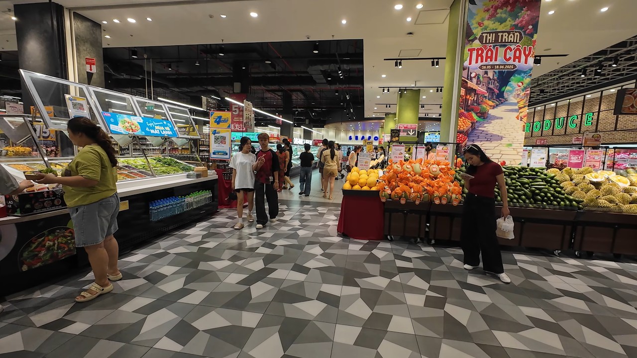 🇻🇳 [4K] Supermarket Tour AEON Mall Hue Fruit Paradise – Tropical, Cheap & Delicious 🍍🍉🛒