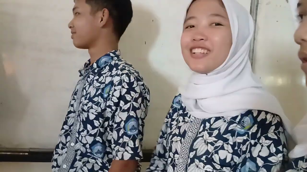 Tugas PPKN Berdialog Menyelesaikan Konflik/Masalah menggunakan versi 