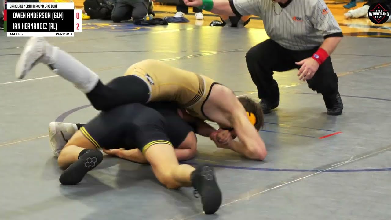 Ian Hernandez of Round Lake [G] v. Owen Anderson of Grayslake North [R] (144)
