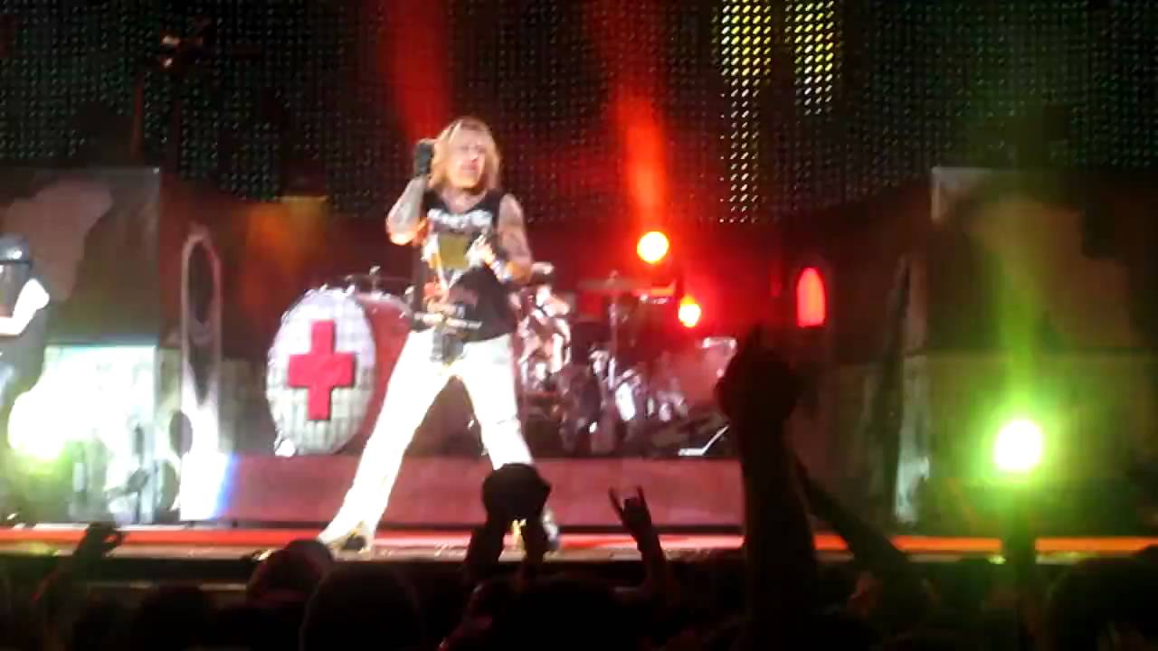Motley Crue - CrueFest 2 - She Goes Down - Nissan Pavilion - 8/22/09