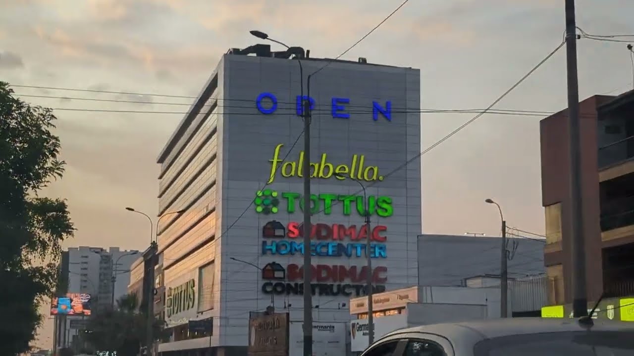 Av ANGAMOS desde Puente Primavera HASTA  la Via Expresa -  Distritos de San Borja y Surquillo  LIMA