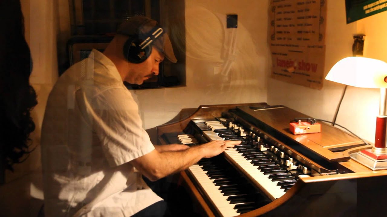 Brian Charette (on Hammond 101) and Martina Fišerová (vocals) live @ Faust Records