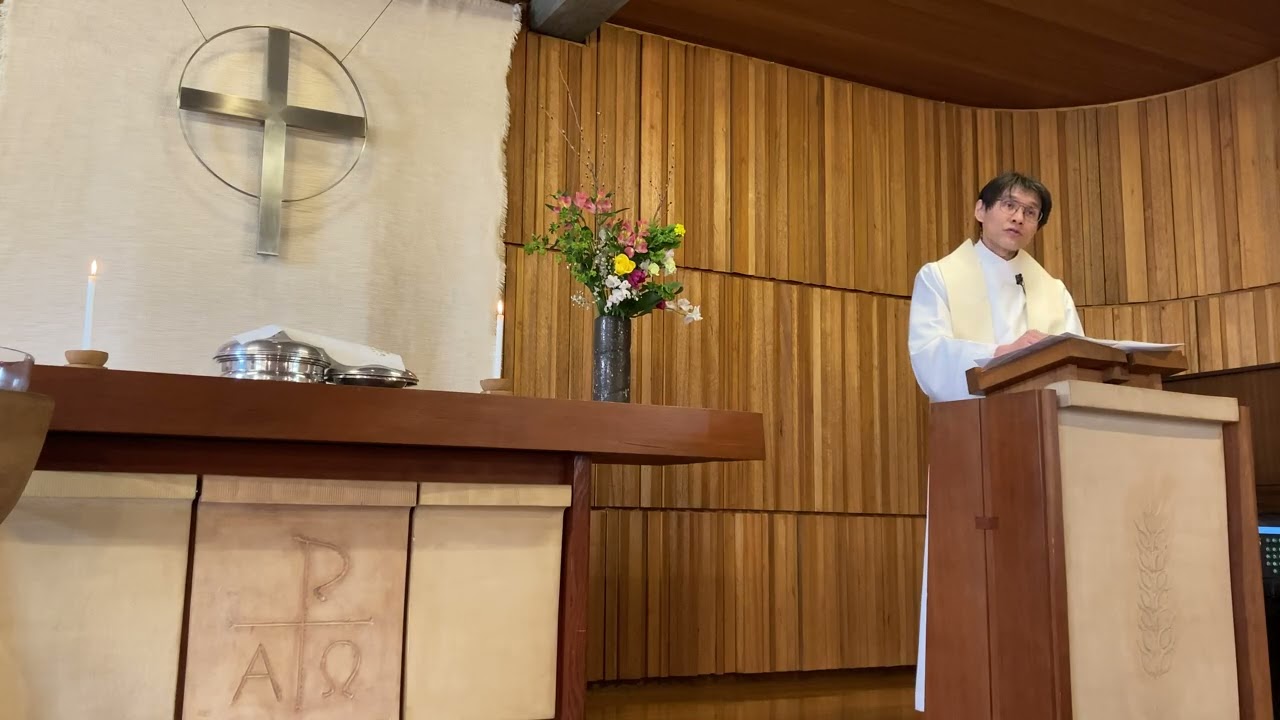 説教題「主イエス・キリストの他には誰もいない」（マタイ福音書17:1-9）一同が山を下りるとき、イエスは「人の子が死者の中から復活するまで、今見たことをだれにも話してはならない」と弟子たちに命じられた