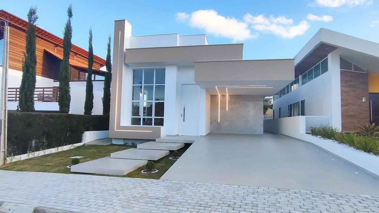 CASA NOVA À VENDA NO CONDOMÍNIO BELLEVUE EM GARANHUNS-PE