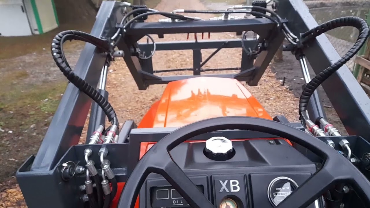 Kubota XB1 Diesel Engine Sound [Tak chodzi rozgrzana kubota]
