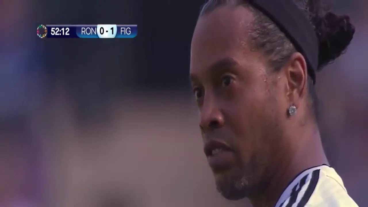 ็highlight football Ronaldinho vs Figo Friends 21/04/2018  Match for Solidarity
