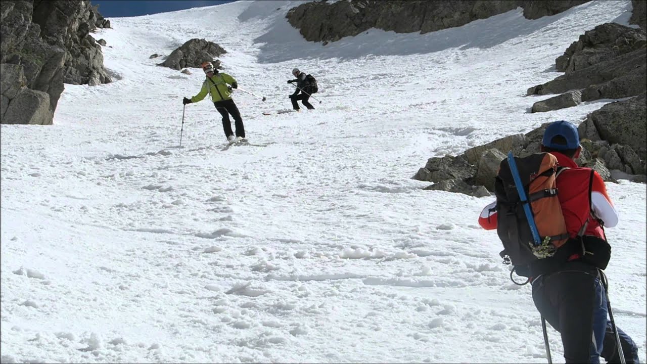 ALTA RUTA INTEGRAL DE LAS MALADETAS CON ESQUIS 6 mayo 2015