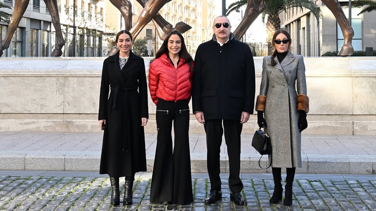 Prezident İlham Əliyev, Mehriban Əliyeva, qızları Leyla Əliyeva və Arzu Əliyeva  “Bakı Ağ Şəhər”də