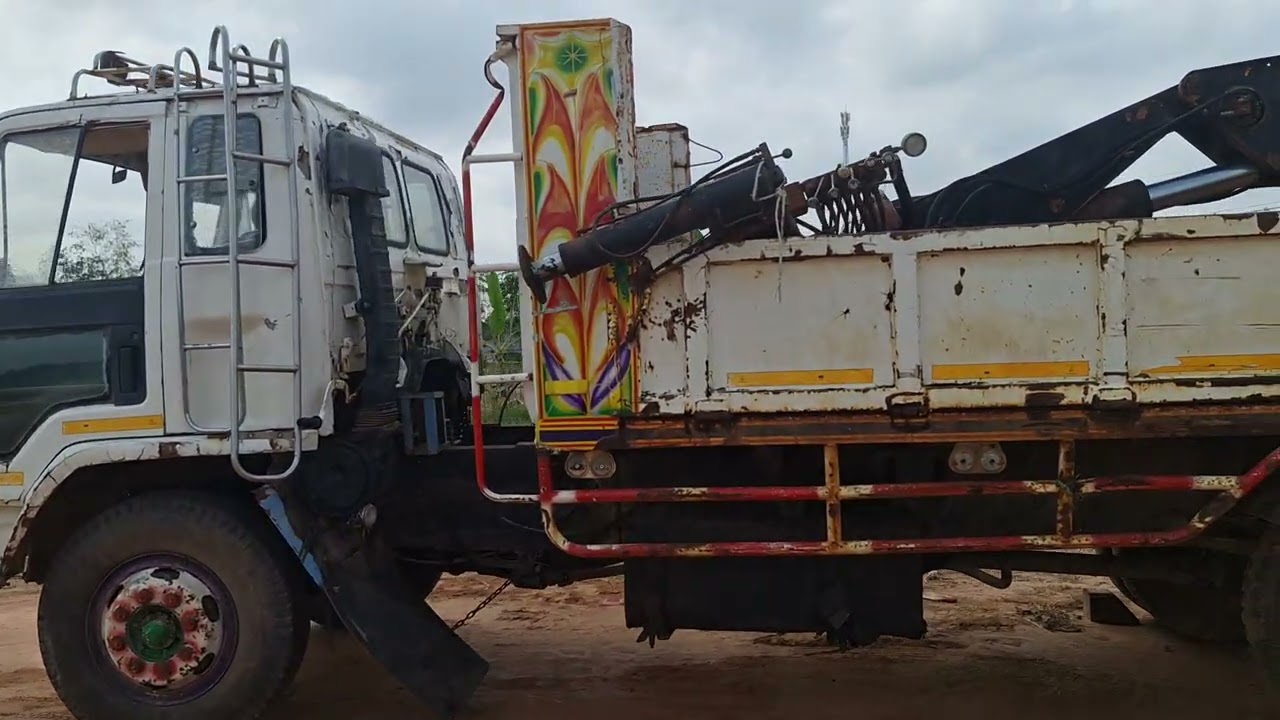 รถฝากขายราคาถูก หกล้อดั้มพร้อมเครน 190,000 บาทเอกสารครบ ขายตามสภาพ ดูรถบุรีรัมย์ 062 495 2878