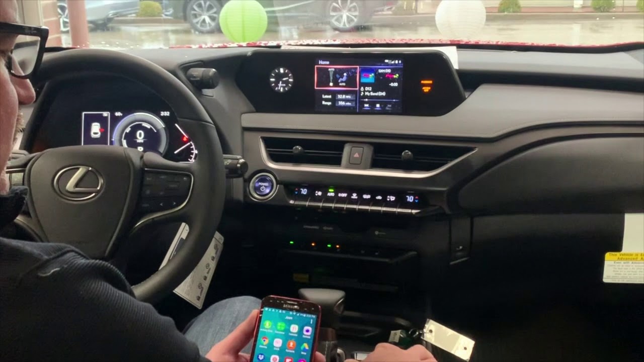 Lexus UX