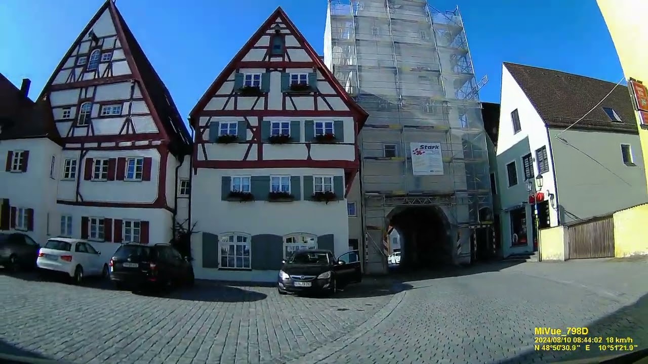 D: Stadt Monheim. Landkreis Donau-Ries. Rundfahrt durch die Stadtmitte. August 2024